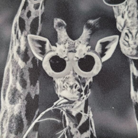 Black Crossbody Bag Giraffe Print Sunglasses Lightweight Adjustable Strap New - Picture 5 of 8